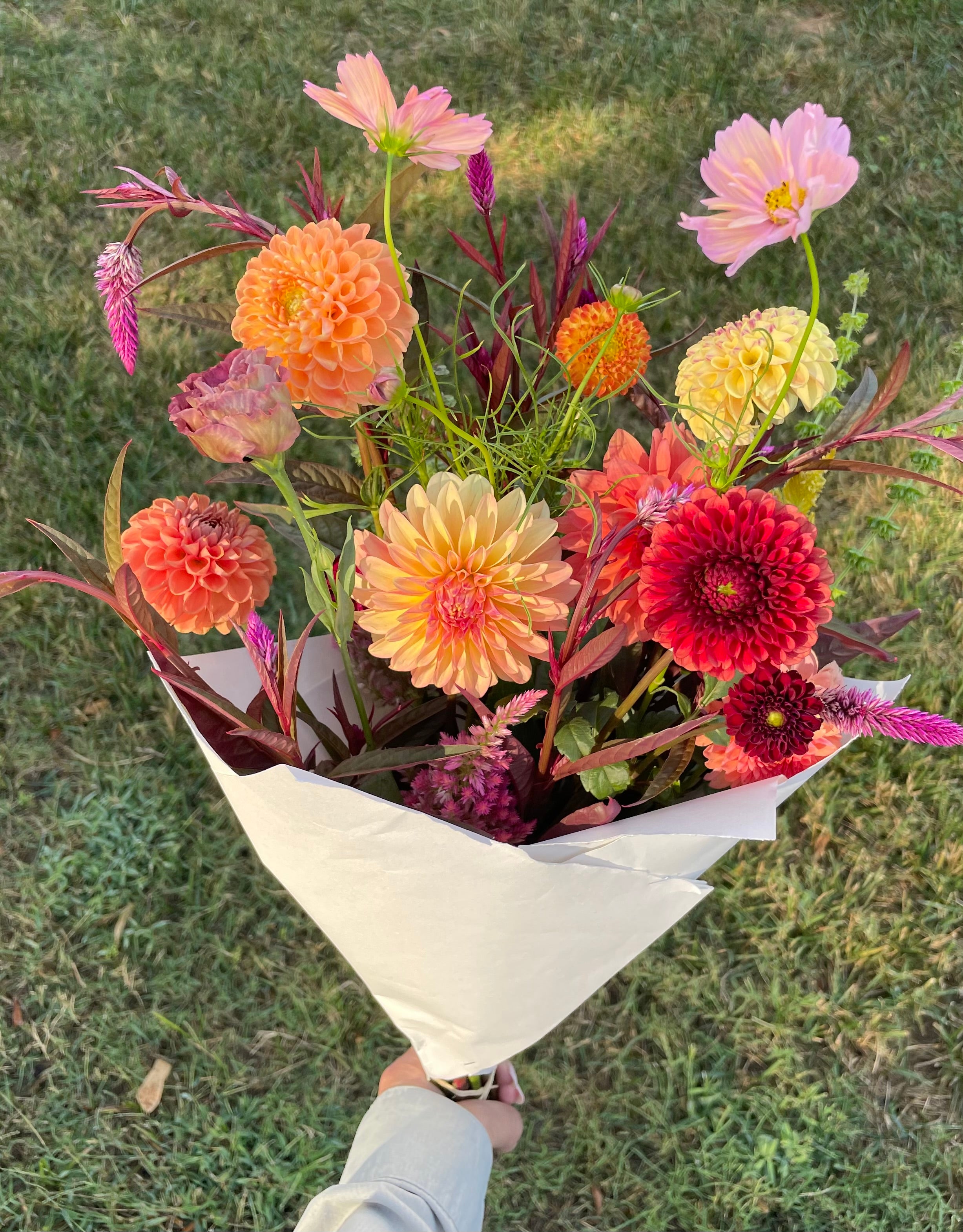 Deluxe Wrapped Bouquet – Grewal Gardens
